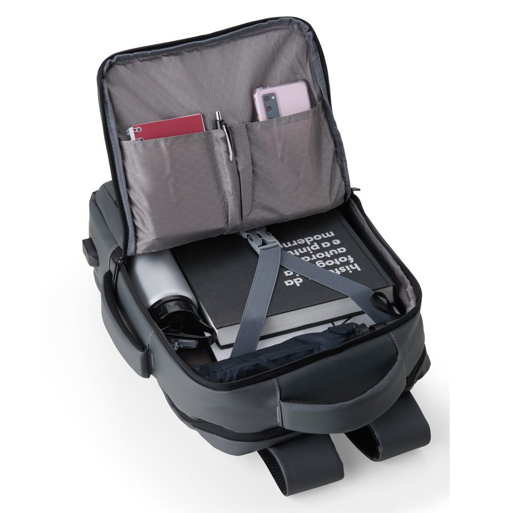 Mochila Personalizada Couro USB 23 Litros - X01902 para Brindes de Eventos e Feiras da Zen Brindes.