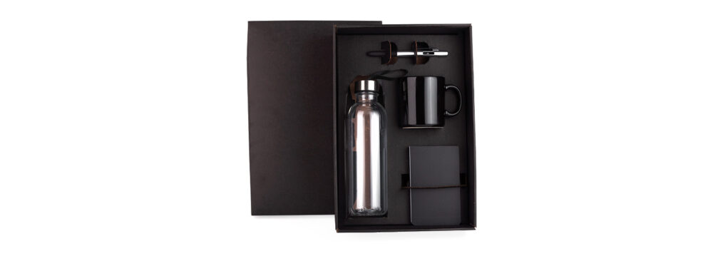 Garrafa Plástica Personalizada com Acessórios 4 Peças - MKT-9049V para Brindes de Eventos e Feiras da Zen Brindes.