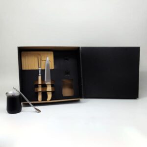 Kit Churrasco e Chimarrão Personalizado - MKT-90332 para Brindes de Eventos e Feiras da Zen Brindes.