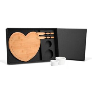 Kit Petisco com Tábua em Coração Personalizado - MKT-90060 para Brindes de Eventos e Feiras da Zen Brindes.