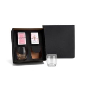 Kit Whisky com Baralho e Copos Personalizado - MKT-90085 para Brindes de Eventos e Feiras da Zen Brindes.