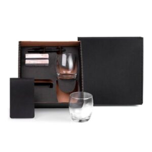 Kit Whisky e Jogos Personalizado para Eventos Corporativos - MKT-90013 para Brindes de Eventos e Feiras da Zen Brindes.